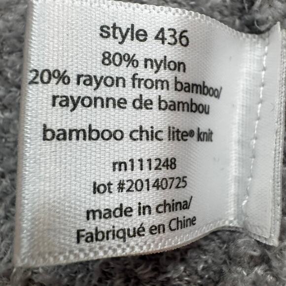 Barefoot Dreams Women’s Ombré Cream/Gray Waterfall Cardigan Sweater Size S/M - Picture 6 of 7